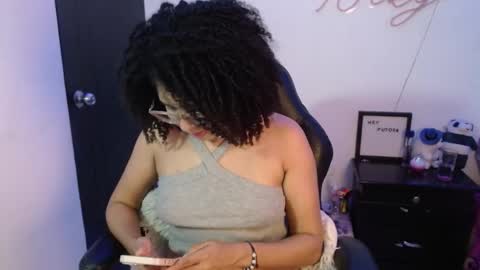Snapshot of niky_golden chatting on 02/05/25, 05:30 Nicole GTM-5 1100 pm - 700 am online show from 02/05/25, 05:30