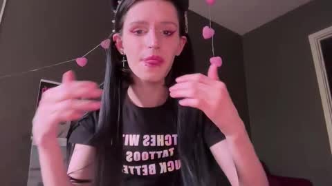Niky online show from 05/22/26, 11:49