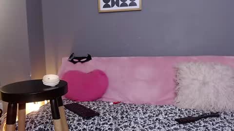 Snapshot of nikyastark chatting on 02/16/25, 10:32 Niky A Stark online show from 02/16/25, 10:32