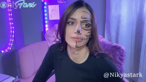 Snapshot of nikyastark chatting on 10/22/25, 02:12 Niky A Stark online show from 10/22/25, 02:12