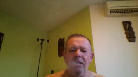 Snapshot of nikyo419 chatting on 02/05/26, 05:56 nikyo419 online show from 02/05/26, 05:56