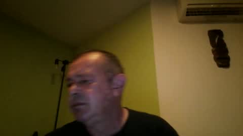 Snapshot of nikyo419 chatting on 02/10/26, 05:11 nikyo419 online show from 02/10/26, 05:11