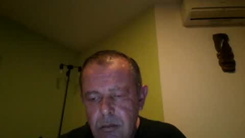 Snapshot of nikyo419 chatting on 02/18/26, 05:03 nikyo419 online show from 02/18/26, 05:03