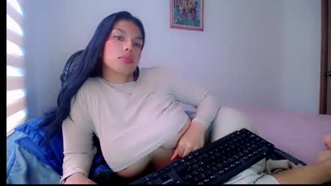 Snapshot of nila_kaia chatting on 02/09/25, 10:54 nila online show from 02/09/25, 10:54