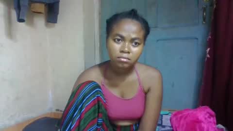 nilah online show from 04/30/26, 07:20