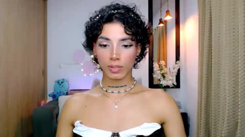 Nilam online show from 03/06/25, 03:24