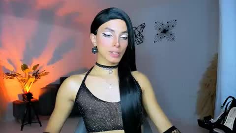 Nilam online show from 11/09/25, 01:37