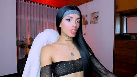 Nilam online show from 05/08/26, 01:11