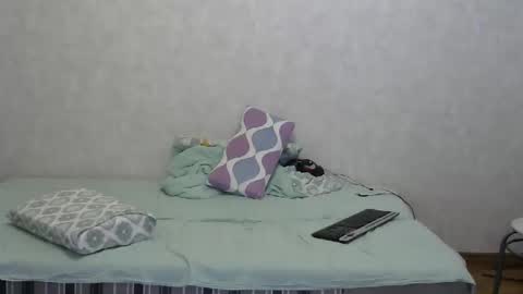 Snapshot of nilko80 chatting on 12/13/24, 08:15 nilko80 online show from 12/13/24, 08:15