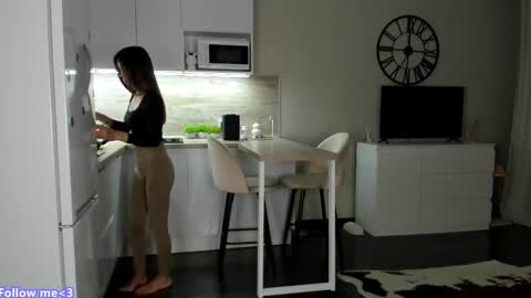 Bella online show from 02/22/25, 09:26