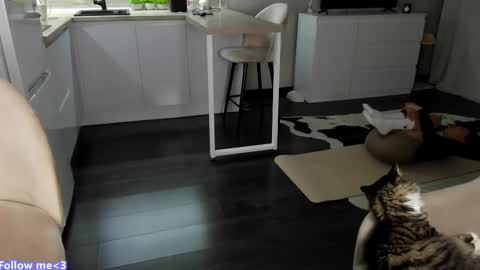 Bella online show from 02/23/25, 10:31