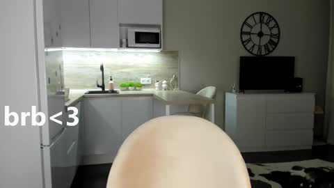 Bella online show from 02/26/25, 09:16