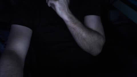 Snapshot of nillis chatting on 12/17/24, 08:01 nillis online show from 12/17/24, 08:01