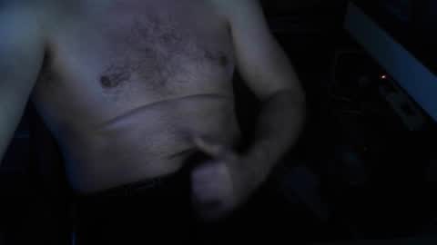 Snapshot of nillis chatting on 11/27/25, 08:16 nillis online show from 11/27/25, 08:16