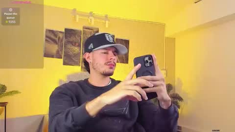 Snapshot of nils_saint chatting on 02/01/26, 02:10 Nils online show from 02/01/26, 02:10