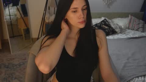 Jennet online show from 10/25/25, 07:19