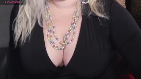 Snapshot of nimphoteasex chatting on 06/26/26, 07:57 Blonde Nimpho online show from 06/26/26, 07:57