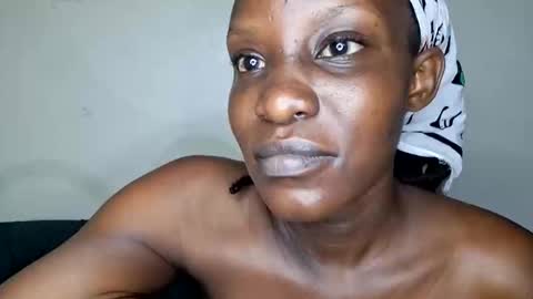 nina_bambi online show from 04/21/26, 02:48