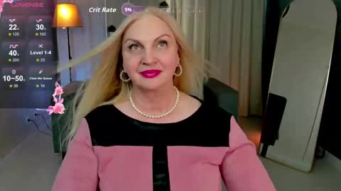 Snapshot of nina_deville chatting on 09/10/25, 09:09 Nina online show from 09/10/25, 09:09