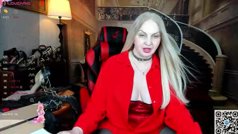 Nina online show from 03/25/26, 04:40