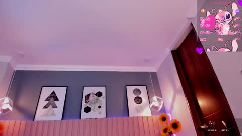 nina_ford_ online show from 12/17/25, 03:12