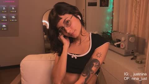 Snapshot of nina_just chatting on 01/23/25, 11:15 Nina.  online show from 01/23/25, 11:15