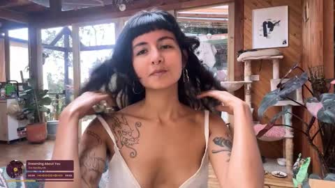 Snapshot of nina_just chatting on 10/17/25, 01:35 Nina.  online show from 10/17/25, 01:35