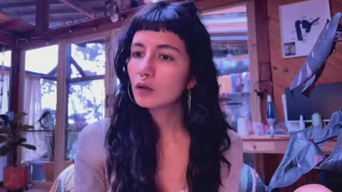 Nina.  online show from 05/02/26, 08:25