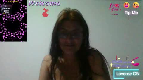 Snapshot of nina_petit chatting on 02/23/25, 03:02 Nina online show from 02/23/25, 03:02