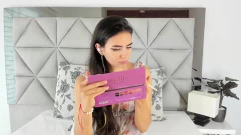  Nina  online show from 10/15/25, 08:31