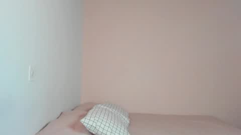  Nina  online show from 12/05/25, 08:05