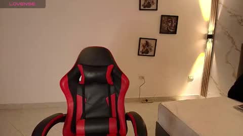  N I N A online show from 11/07/25, 11:21