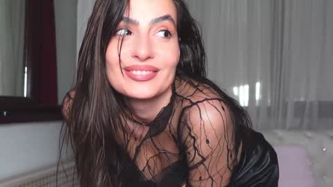 NinaCrystal online show from 12/16/24, 01:00