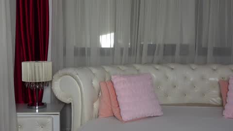 NinaCrystal online show from 02/08/25, 09:03