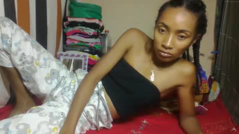 ninaeaa online show from 03/28/26, 09:58