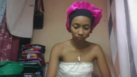 ninaeaa online show from 04/26/26, 07:28