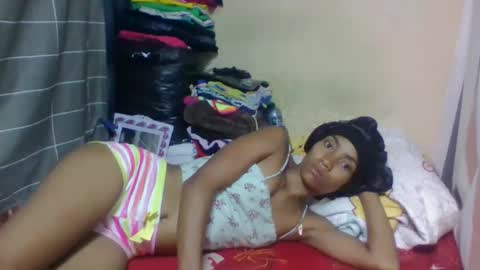 ninaeaa online show from 05/21/26, 09:00