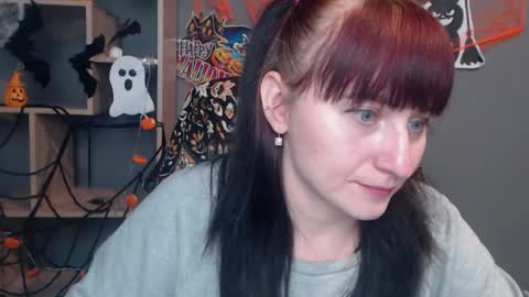 ninaflawlees online show from 10/20/25, 12:05