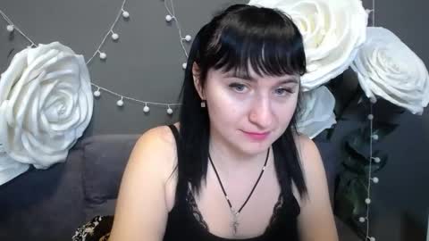 ninaflawlees online show from 11/23/25, 01:00