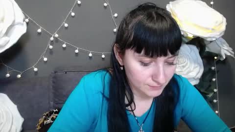 ninaflawlees online show from 11/27/25, 02:19