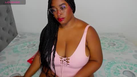 Snapshot of ninagrey03 chatting on 02/28/26, 12:11 Valentina online show from 02/28/26, 12:11