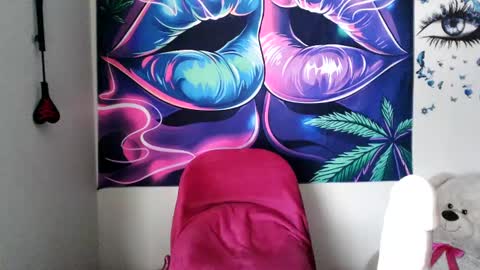 ninakhalifa online show from 09/24/25, 09:18