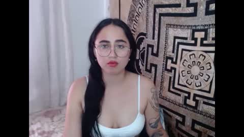 N I N A online show from 01/21/25, 04:37