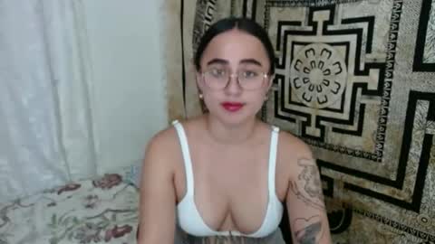 N I N A online show from 11/03/25, 10:42