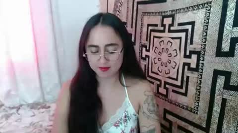 N I N A online show from 11/07/25, 06:41