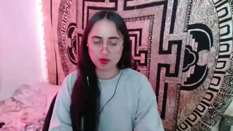 N I N A online show from 11/22/25, 04:06