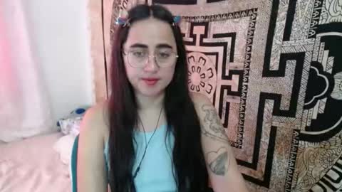 N I N A online show from 12/19/25, 04:14