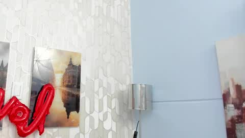 Snapshot of ninamedux chatting on 02/06/25, 01:38 Nina Medux online show from 02/06/25, 01:38