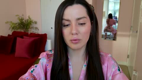 Snapshot of ninaoneil chatting on 01/26/25, 10:02 NinaOneil online show from 01/26/25, 10:02