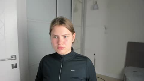 Snapshot of ninarihh chatting on 03/01/25, 04:00 ninarihh online show from 03/01/25, 04:00